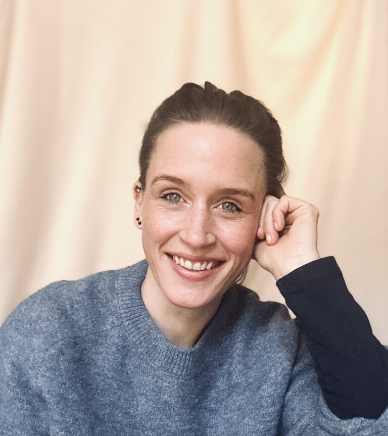 Britta Abendroth, Hebamme und Psychologische Beraterin